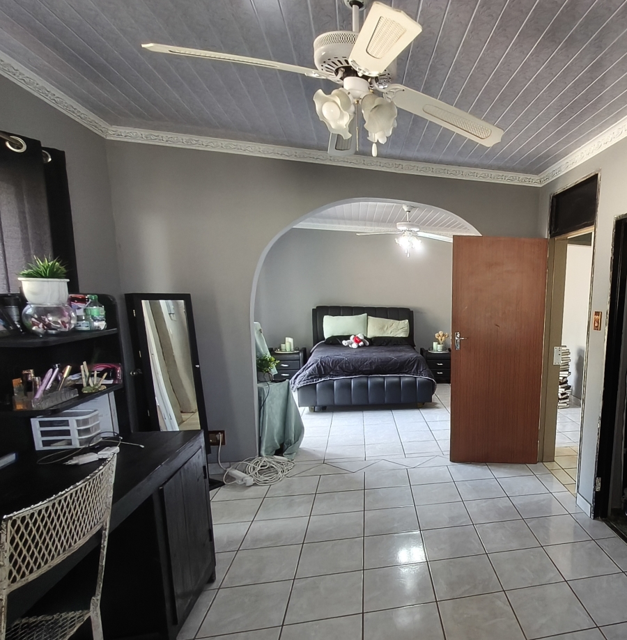 3 Bedroom Property for Sale in Rustenburg Central North West